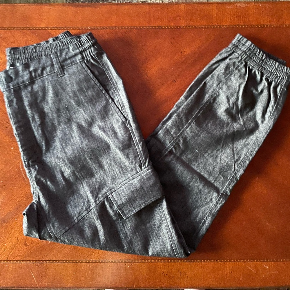 DKNY Men’s Cargo Joggers